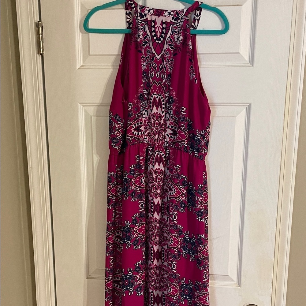 Skies Are Blue Magenta and White Patterned Midi Dress Screams  elegant and FUN - Picture 5 of 6